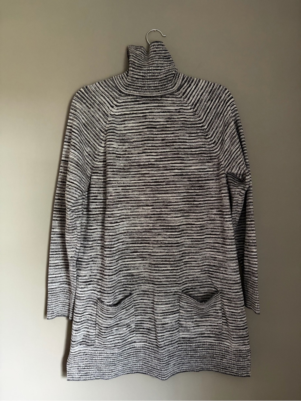 eight eight eight Turtleneck Sweater Tunic Top Grey Black Marled Stripe Large
